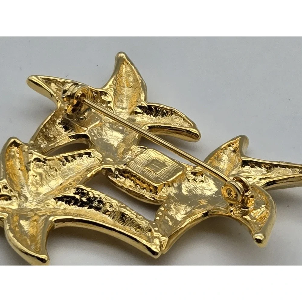 Gold Tone Starfish Brooch‎ Vintage Coastal Chic Ocean Beach Sea Life Pin